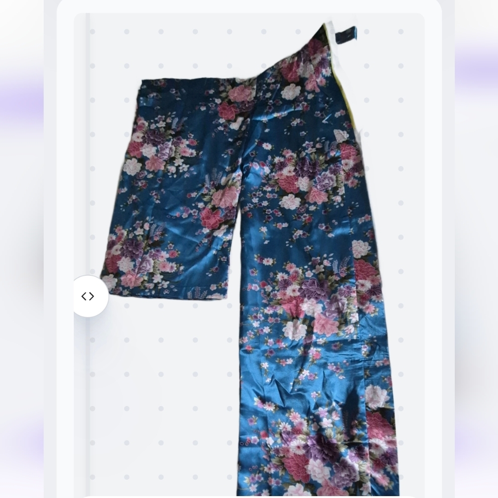 Women Blue Satin Floral Kimono Robe 23"×46" ** No Belt - Picture 2 of 11